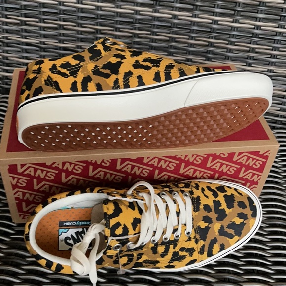Vans Comfycush Old Sko Leopard MENS - Picture 5 of 16